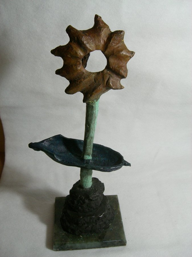 Artistic Findings HAND SIGNED ARTJADEJEWELRYSCULPTURE