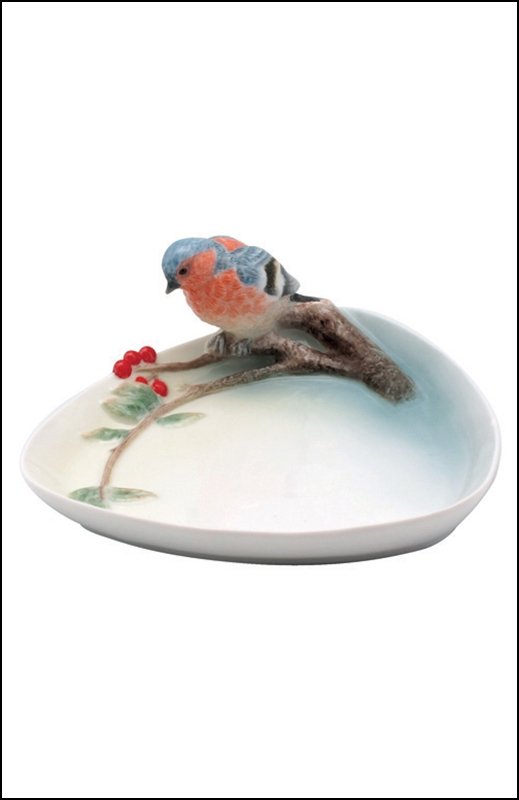 PYRACANTHA & BLUEBIRD DISH: Pyracantha & Bluebird Dish - Material - Fine Porcelain - Size - (l) 5 3/4