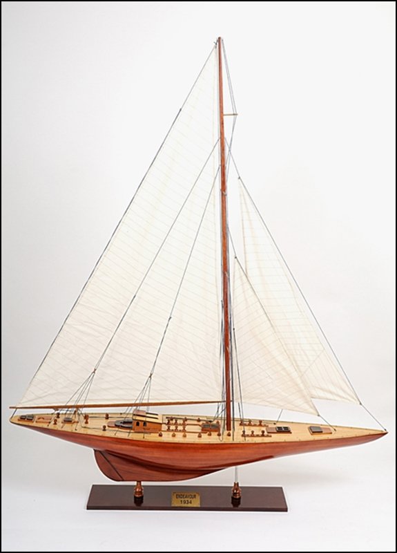 Endeavour 40: Endeavour 4040 width: 8 height: 48.5….The Endeavour was the most impressive British sailboat to ever race in the America’s Cup World Series. Built for speed as well as beauty, the Endeavour was cr