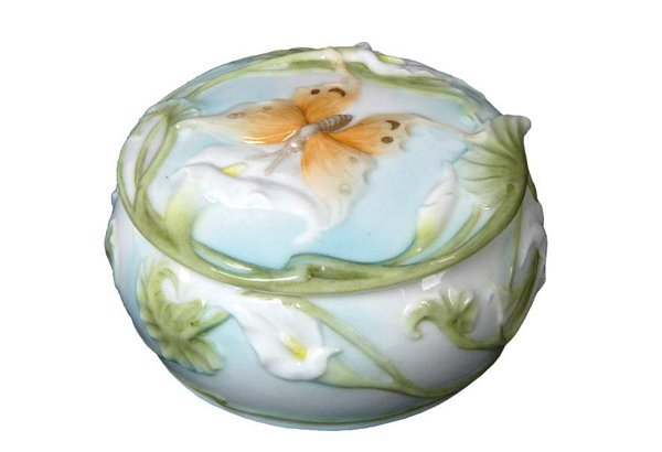 BUTTERFLY & CALLA LILY TRINKET BOX: Butterfly & Calla Lily Trinket Box - Material - Fine Porcelain - Size - (l) 3 1/2