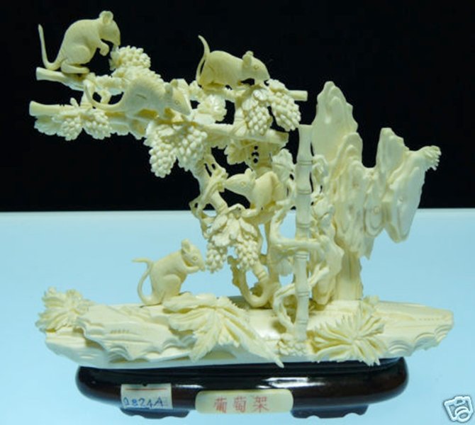 HAND CARVED SOLID BONE SQUARRELS & GRAPES: Hand Carved Solid Bone Squarrels & Grapes - Long: 7", Wide: 3", High: 6" - This Beautiful Artwork Is Made From Cow Bones. All Hand Carved From Natural High Quality Bones. It Is Not Bone Powder, Resin