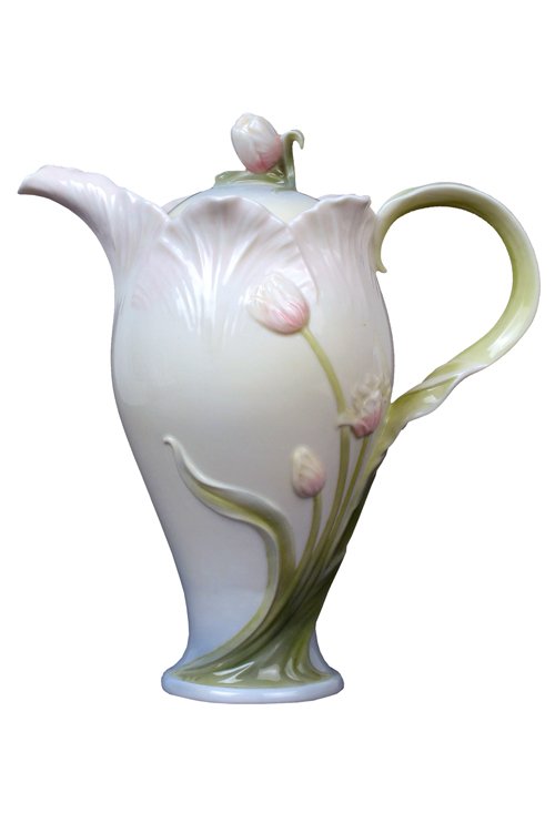 TULIP COFFEE POT: Tulip Coffee Pot - Material - Fine Porcelain - Size - (h) 8 1/8