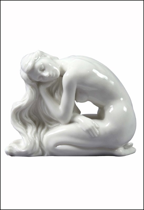 NUDE FEMALE: Nude Female - 30098 (glazed) - Material - Porcelain - Size - (l) 4 3/4