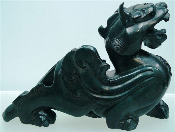 DARK GREEN ANCIENT PIXIU / KYLIN: Dark Green Ancient Pixiu / Kylin - Size: Long 15", Deep 6", High 11". Price For One Piece Only, Not For A Pair. - N Ancient Chinese Creature Named Pixiu Or Kylin. It Is Made From One Solid Piece Of Ja