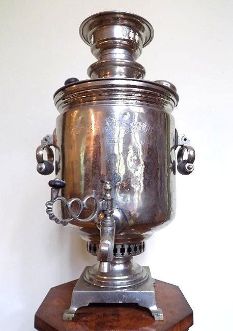 IMPORTANT BATASHOV ANTIQUE RUSSIAN SILVER SAMOVAR (1 of 6)