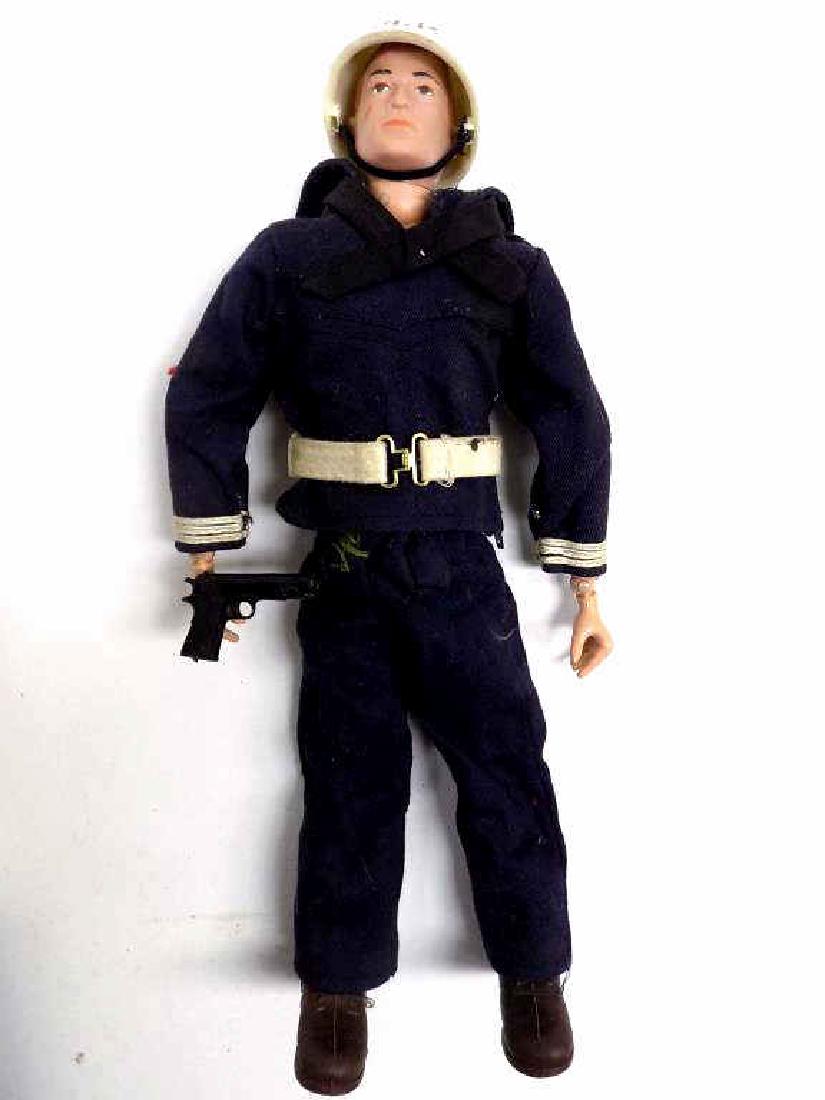GI JOE 1964 MP ARMY SOLDIER ACTION FIGURE DOLL (1 of 2)
