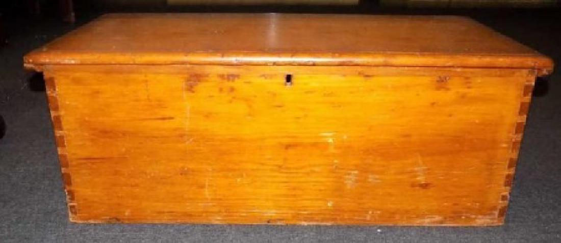 19TH CENTURY HUDSON VALLEY PINE BLANKET CHEST (1 of 4)