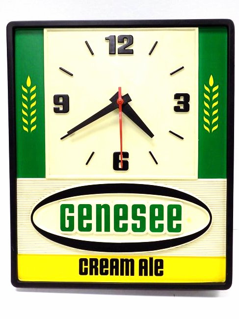 VINTAGE GENESEE CREAM ALE BEER ADVERTISING CLOCK (1 of 1)
