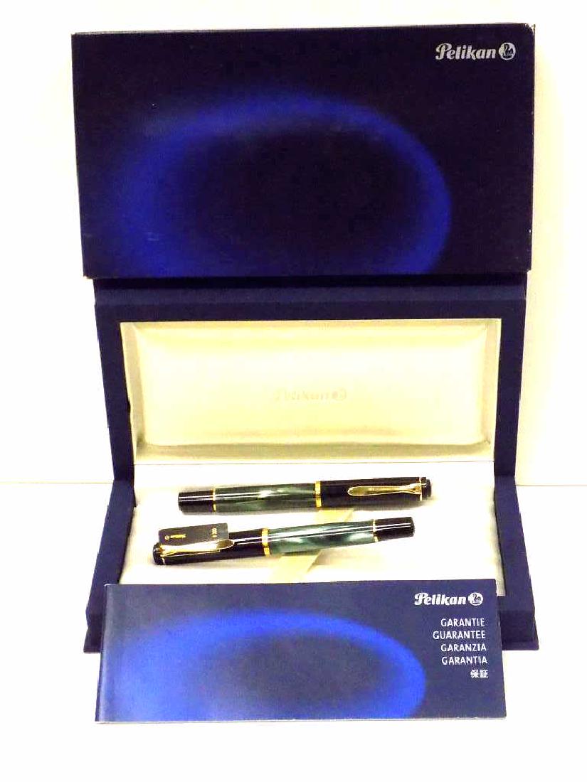 PELIKAN R200 ROLLER BALL GREEN & GOLD PEN SET (1 of 4)