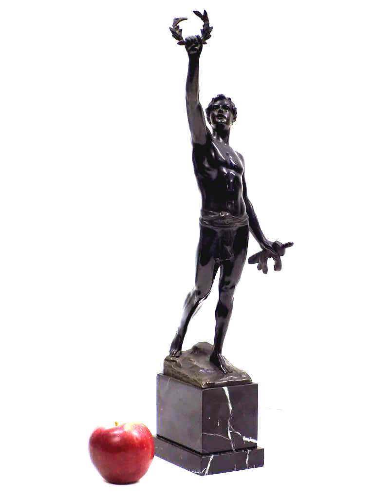 LUDWIG EISENBERGER - VICTORIOUS GLADIATOR BRONZE (1 of 10)