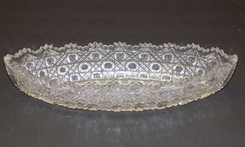 AMERICAN BRILLIANT CUT GLASS ICE CREAM BOAT (1 of 3)