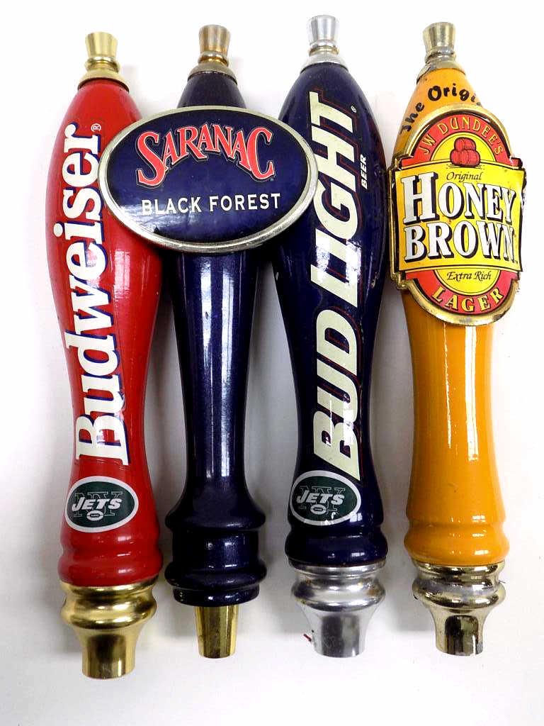 GROUP OF BEER ADVERTISING BAR TAP HANDLES (1 of 1)