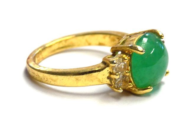 CHINESE GOLD VERMEIL GREEN JADEITE RING (1 of 2)