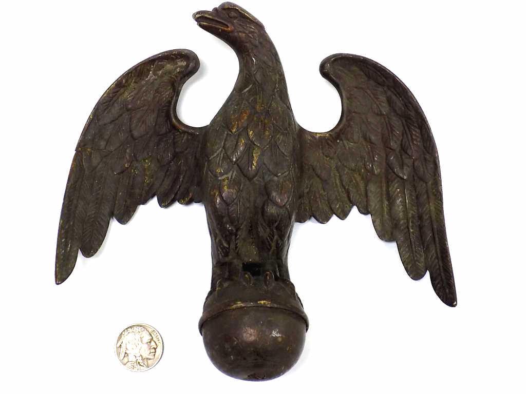 For Auction 19TH CENTURY BRONZE AMERICAN EAGLE TOPPER (0116) on Apr