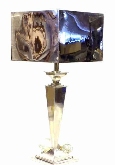 MIDCENTURY MODERN STYLIZED CHROME LAMP (1 of 3)