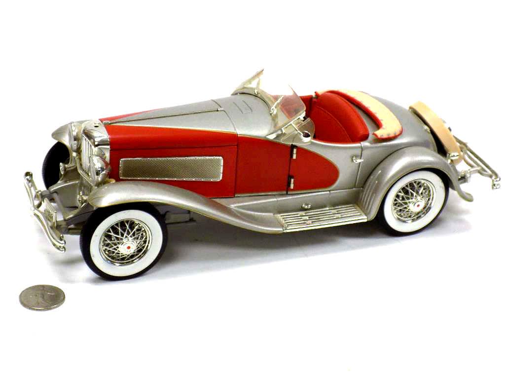 1935 DUSENBERG SSJ DIE CAST METAL CAR (1 of 6)
