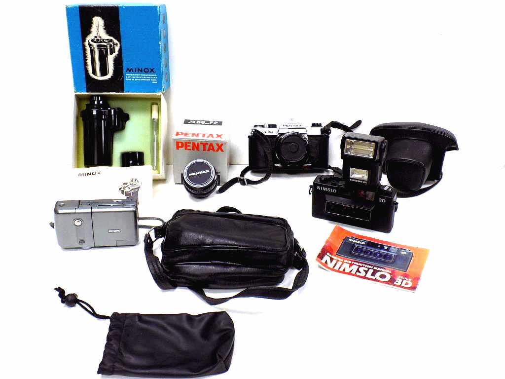 VINTAGE CAMERA RELATED GROUP INC. PENTAX (1 of 5)