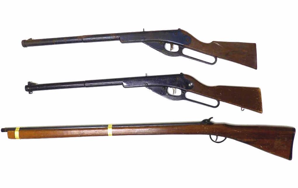 DAISY TOY RIFLE BB / CAP GUNS LOT: Vintage Lot of 3 Toy Rifle BB / Cap Guns Lot. Including 2 Daisy. Working order.