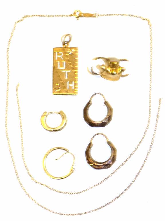 14K SCRAP GOLD LOT: 14k Scrap Gold Lot Including: Tooth Setting, Ruth Necklace Pendant, Pair Deco Rose Gold Earrings, Single Earring with 6 Diamonds, Broken Link Necklace, Single Earring. 9.4 grams tw