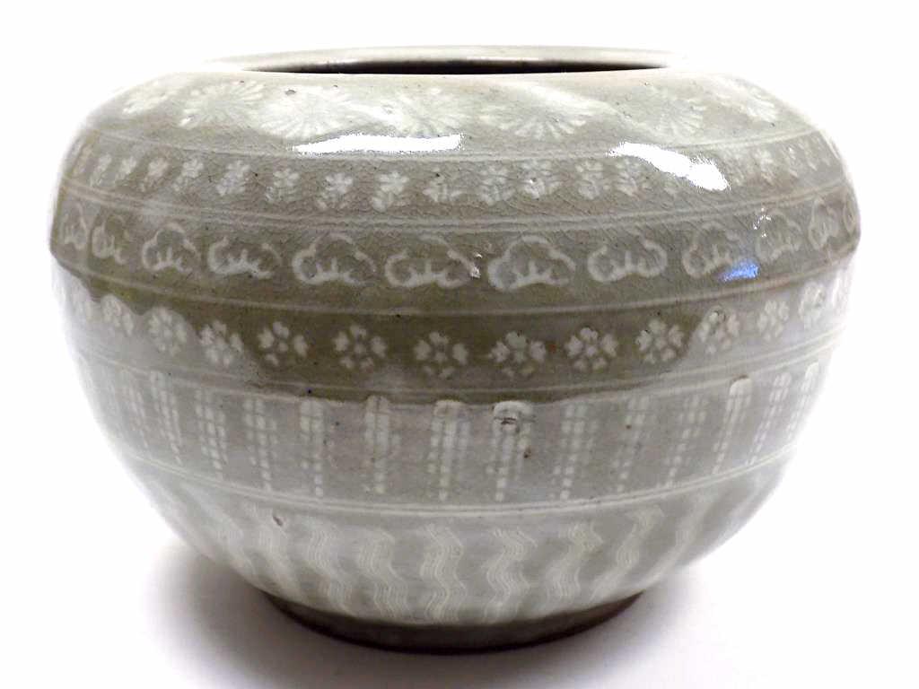 KOREAN JOSEON DYNASTY DECORATED PORCELAIN BOWL: Korean Joseon Dynasty Decorated Porcelain Bowl. Surrounding Stylized Clouds and Floral Motifs. Height 6" x Diameter 8.50"