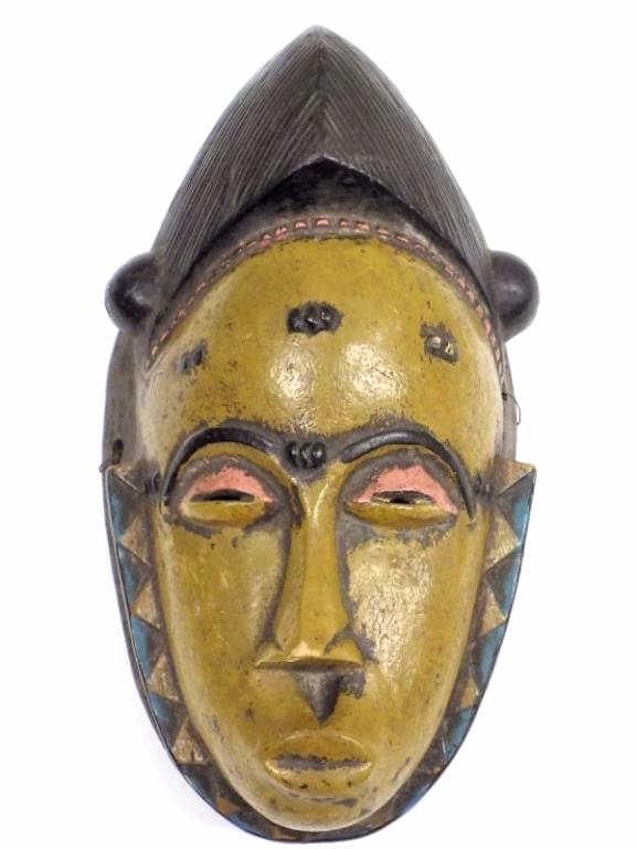 YAURE BAULE CARVED CEREMONIAL FACE MASK (1 of 2)