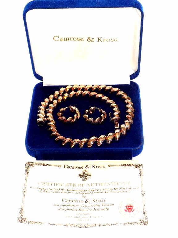 JACQUELINE KENNEDY SILVER NECKLACE EARRINGS SET (1 of 5)