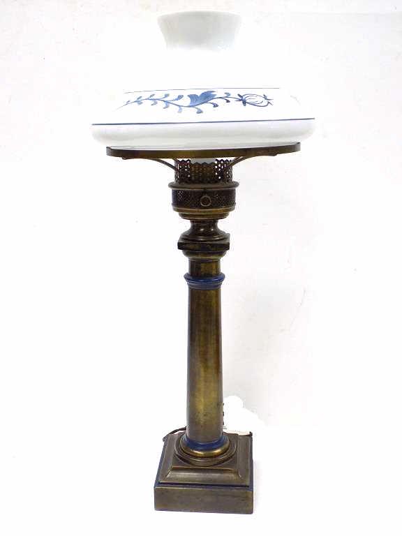 VICTORIAN STYLE BRASS & GLASS COLUMN LAMP (1 of 5)