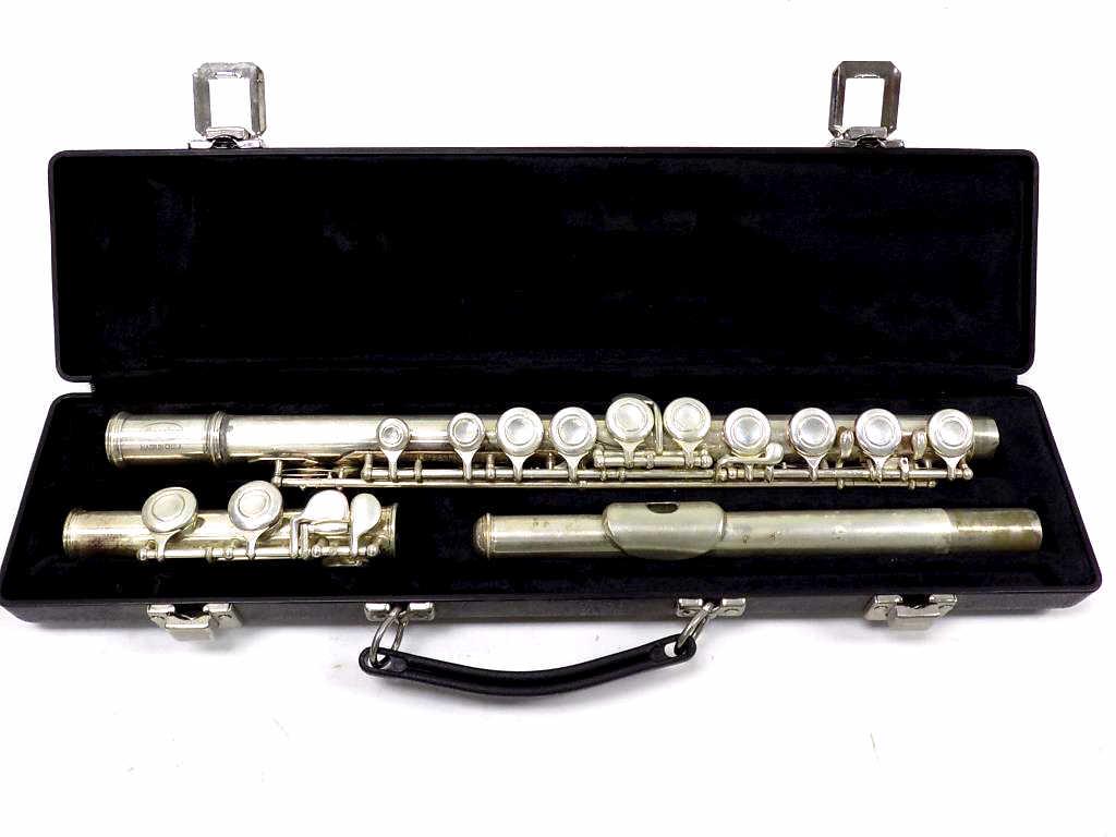 MAESTRO SILVER FLUTE MUSICAL INSTRUMENT (1 of 4)