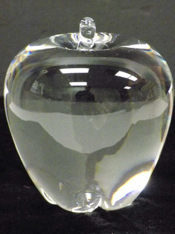 STEUBEN SIGNED CRYSTAL GLASS APPLE: Steuben Lead Crystal Glass Apple. Signed Base. Height Approximately 4"