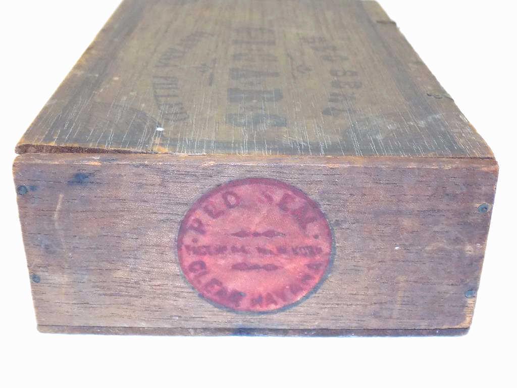 ANTIQUE RED SEAL CIGARS WOODEN BOX
