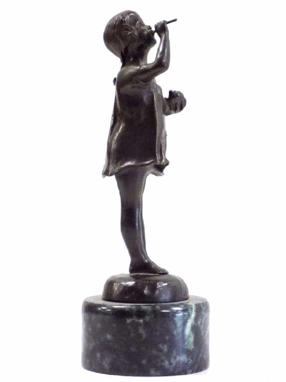 CRIZARO - GIRL BLOWING BUBBLES BRONZE (1 of 5)