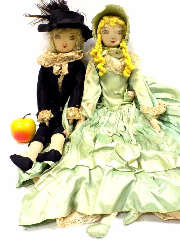 ANTIQUE VICTORIAN FRENCH BOUDOIR BED DOLLS (1 of 4)