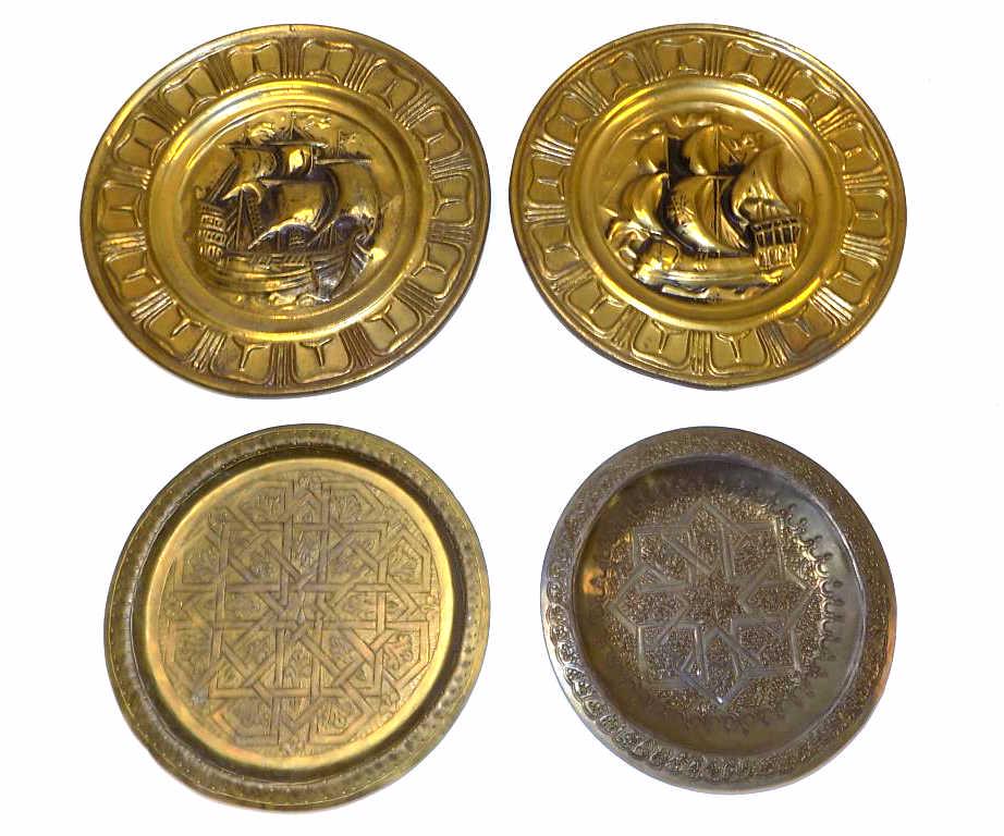 VINTAGE DECORATED BRASS HANGING PLAQUES (1 of 4)