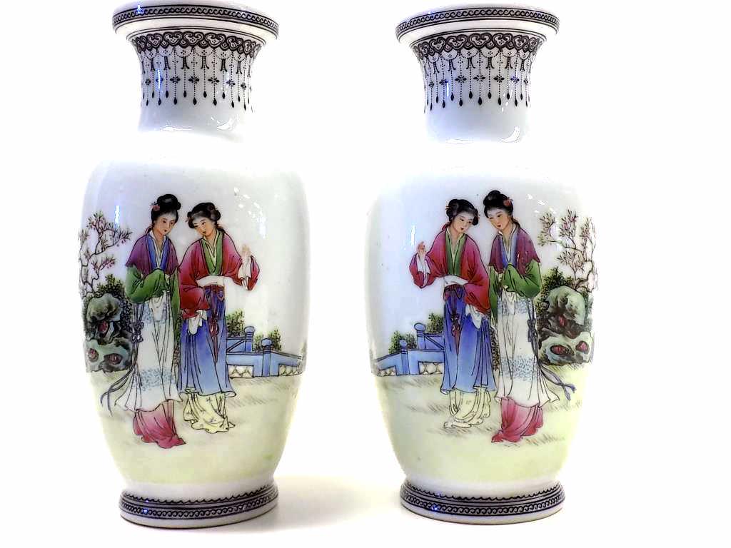 PAIR CHINESE FAMILLE ROSE SIGNED CABINET VASES (1 of 7)