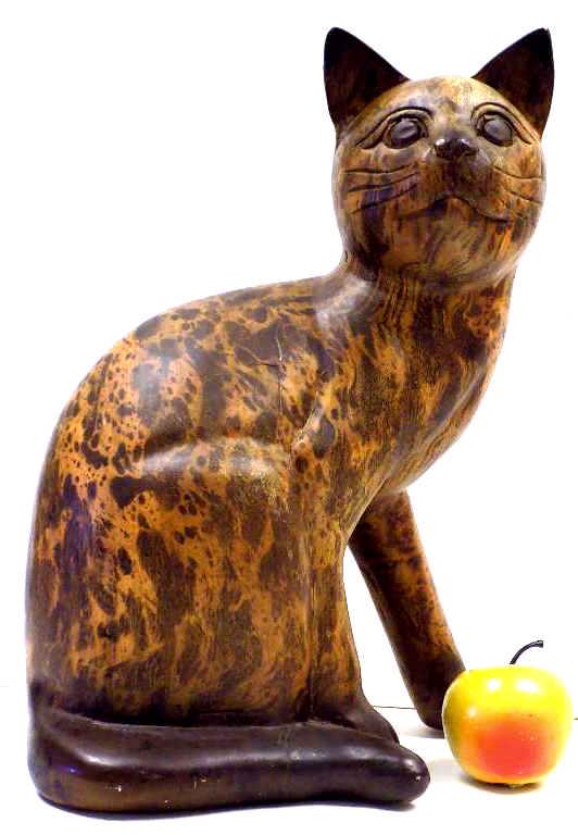 BIG FOLK ART CARVED WOODEN CAT (1 of 4)