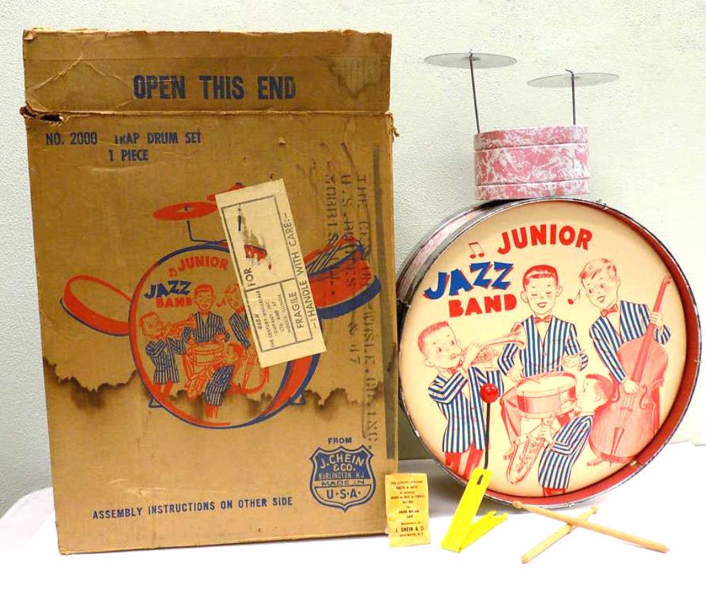 CHEIN & CO BOXED TIN TOY TRAP DRUM SET (1 of 3)