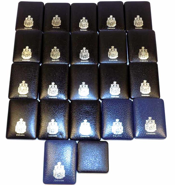 GROUP OF 22 CANADIAN BICENTENNIAL SILVER DOLLARS (1 of 5)
