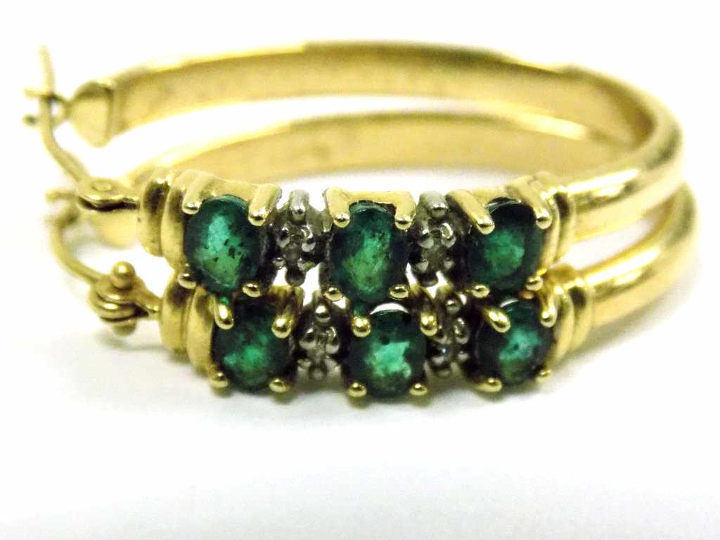 14K GOLD GREEN EMERALD & DIAMOND CHIP EARRINGS: Yellow 14K Gold, Triple Green Emerald & Diamond Chip Hoop Earrings. Signed A. 3.7 grams