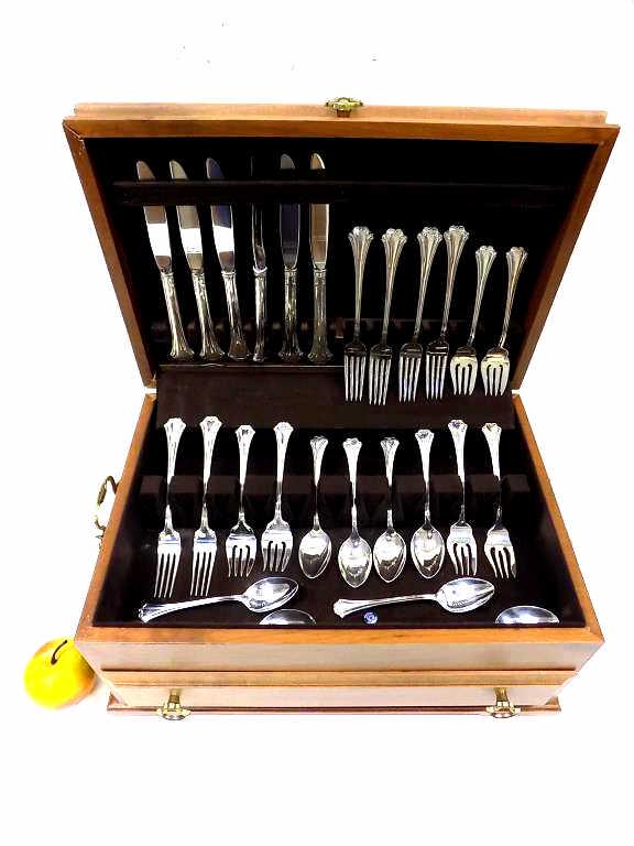 REED & BARTON STERLING SILVER FLATWARE (1 of 6)