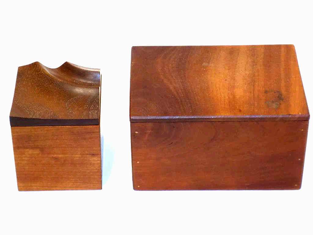 MIDCENTURY MODERNIST TEAK BOXES: Midcentury Modernist Teak Boxes. 3.25" x 3.25" x 3 3/4". Nice patina.