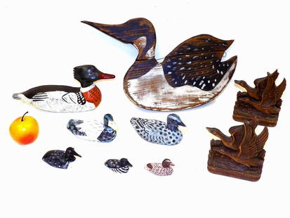 AMERICAN FOLK ART WOOD DUCKS ETC.: American Folk Art Carved and Painted Red Breasted Merganser Duck, Large Spotted Duck Wood Carving, 5 Various Ducks. Along with a Pair of Syrocco Flying Duck Bookends.