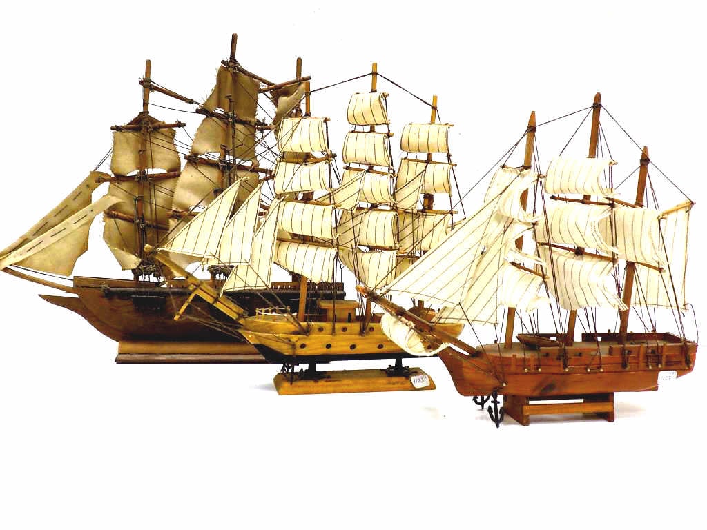 VINTAGE WOODEN CLIPPER SHIP MODELS LOT: Vintage Wooden Clipper Ship Models Lot of 3. Tallest Height 15" x Length 16"