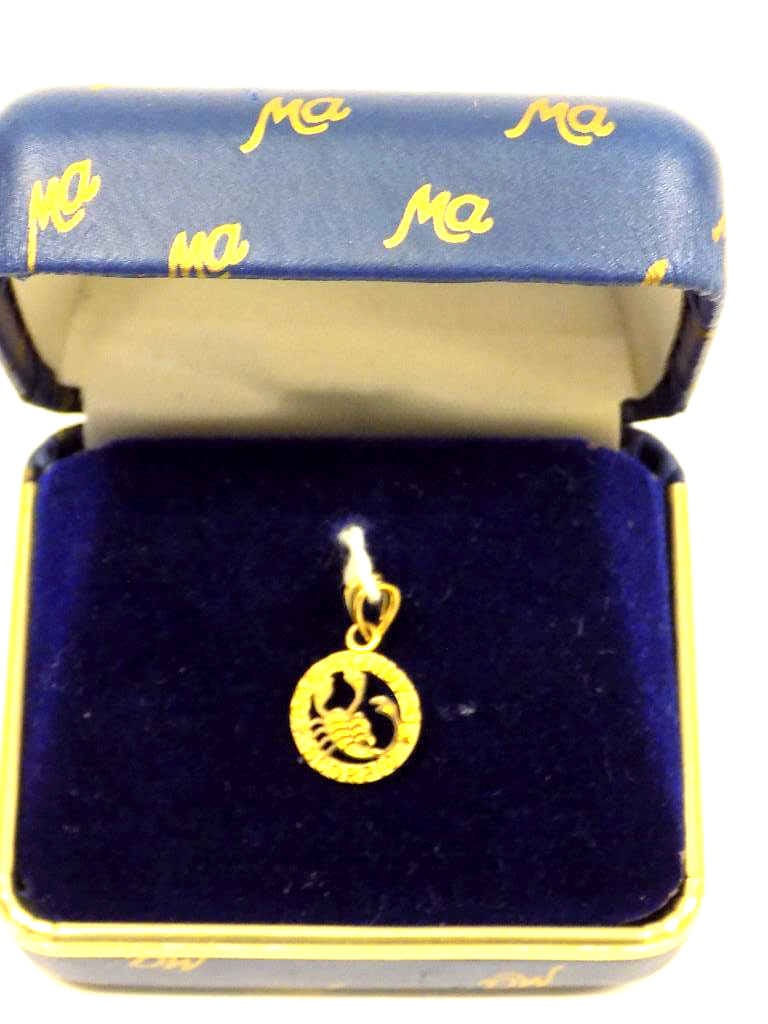 14K GOLD MICHAEL ANTHONY SCORPIO PENDANT (1 of 2)