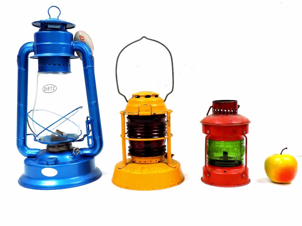 GROUP OF LANTERNS INC. DIETZ RAILROAD (1 of 3)