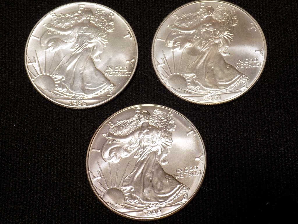 1986 1999 2001 UNCIRCULATED AMERICAN EAGLE COINS (1 of 3)