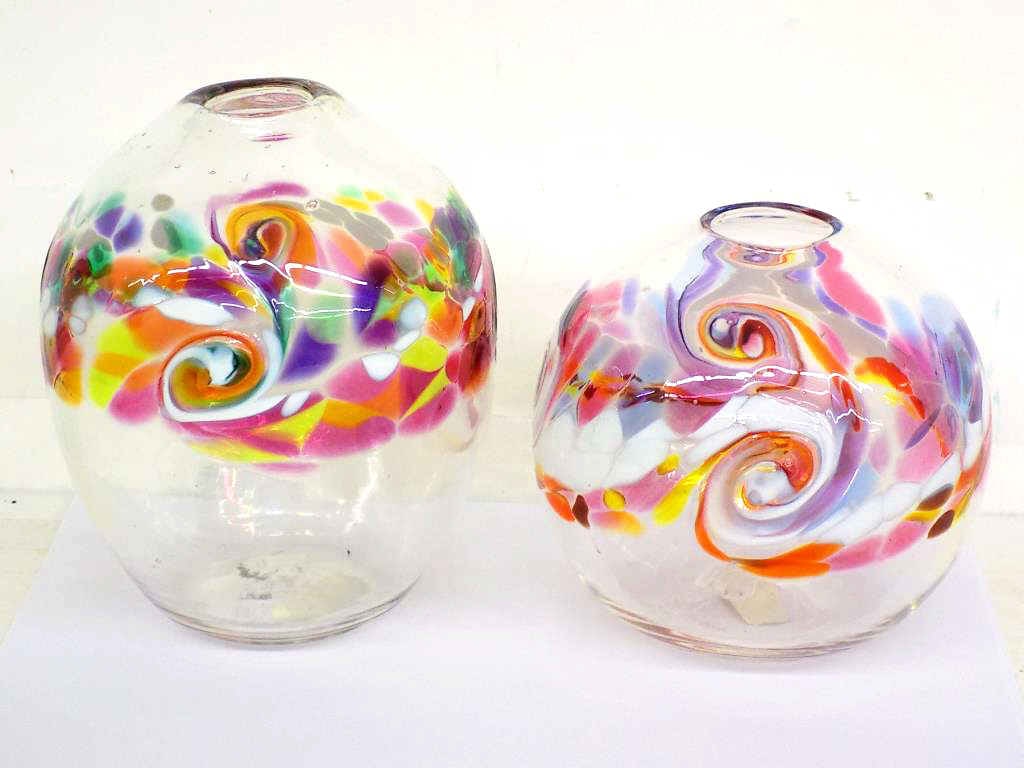 MIDCENTURY KITRAS SIGNED ART GLASS VASES (1 of 6)