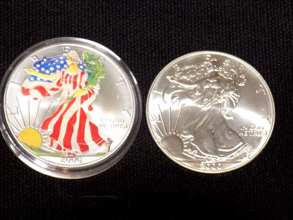 2 2000 UNCIRCULATED AMERICAN EAGLE COINS (1 of 5)