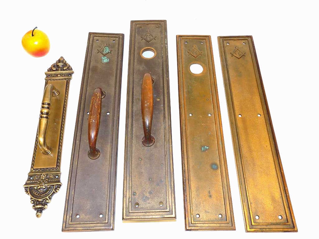 1800'S FREEMASONS LODGE BRONZE DOOR HARDWARE: 19th Century Group of 4 Freemasons Masonic Lodge Solid Bronze Door Hardware Escutcheons. 4 With Logo, Made By Sargent & Company. Old Warm Patina. Along with a Fancy Cast Extra (unused)
