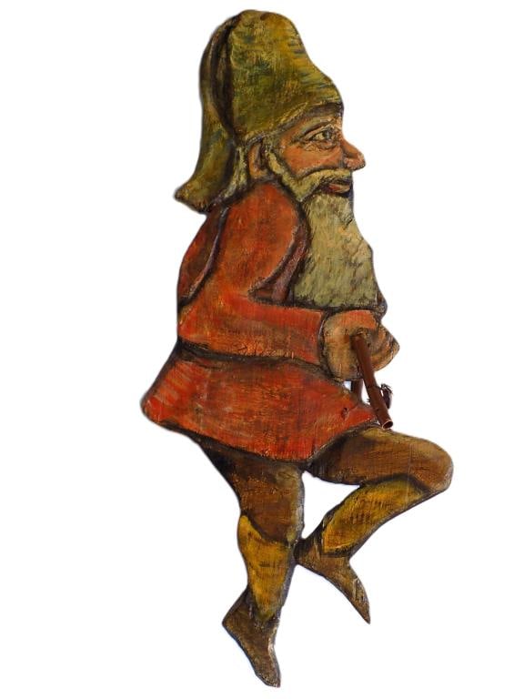 AMERICAN FOLK ART GNOME SCULPTURE (1 of 4)
