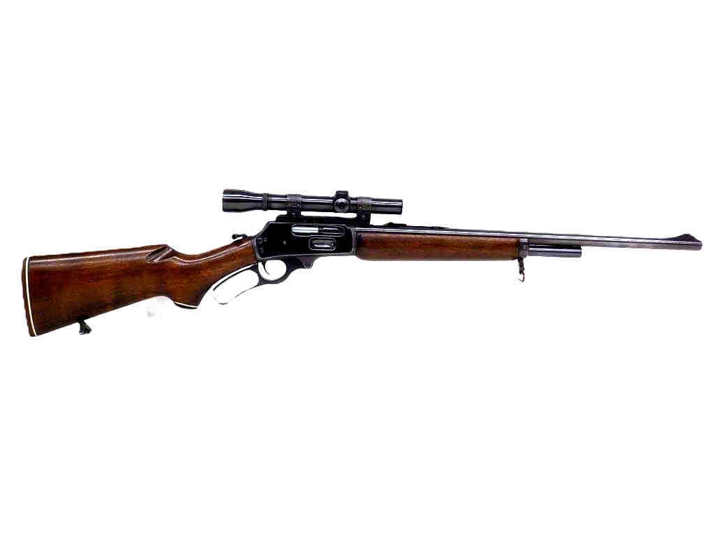 MARLIN 1895 45/70 GOV'T CALIBER LEVER ACTION RIFLE: Marlin Model 1895 SS 45/70 GOV'T Caliber Lever Action Rifle. Old Western Style with Dark Walnut Body and Cowboy on Horseback Butt Plate. Weaver K25 60 B Scope.Serial No. 15022060 Working Order. Excell